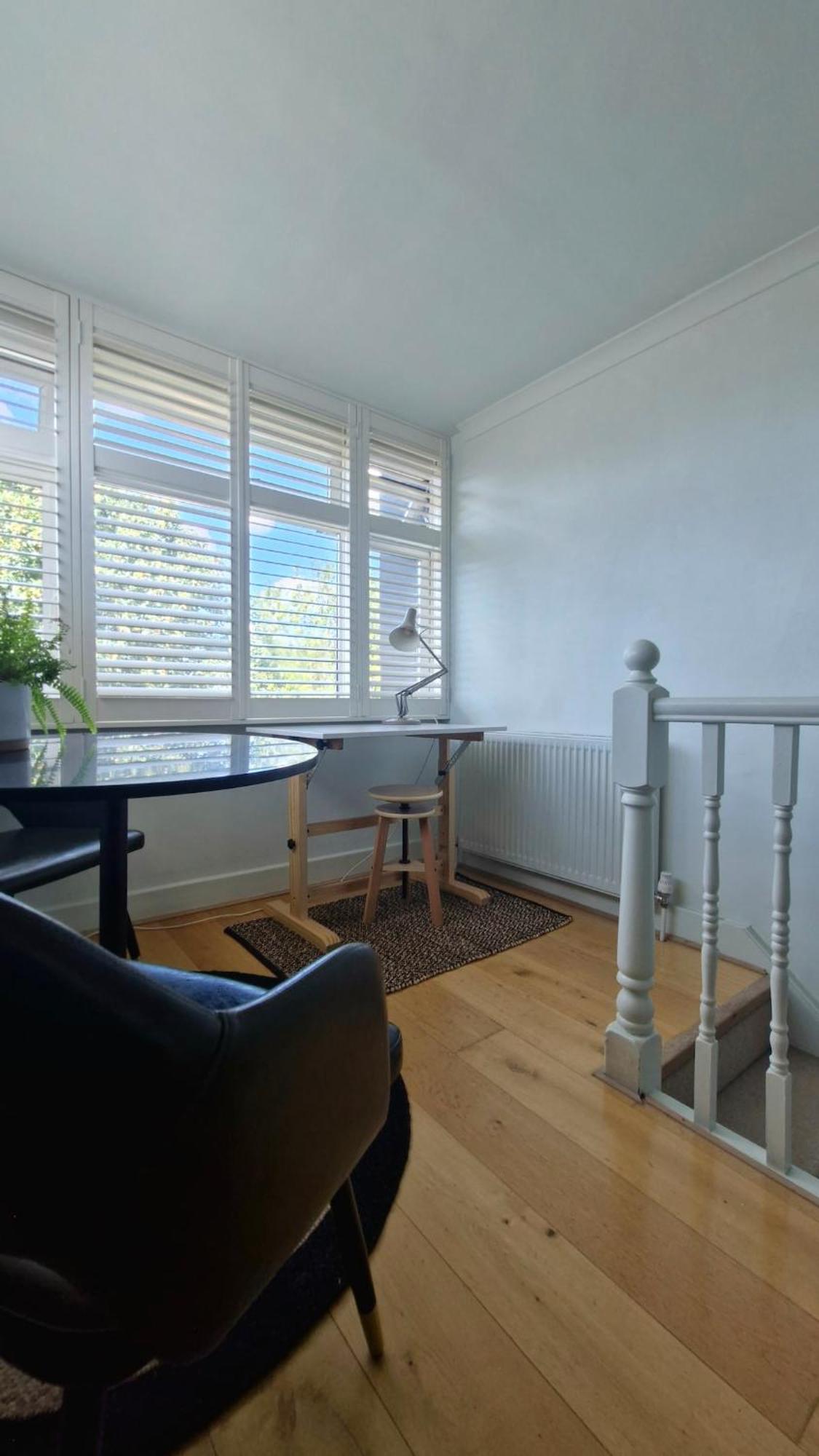 Charming Bright 2-bed Heritage Flat, Battersea Park, *