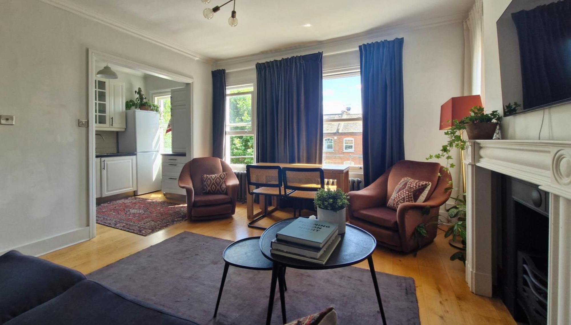 Charming Bright 2-bed Heritage Flat, Battersea Park, Appartement *
