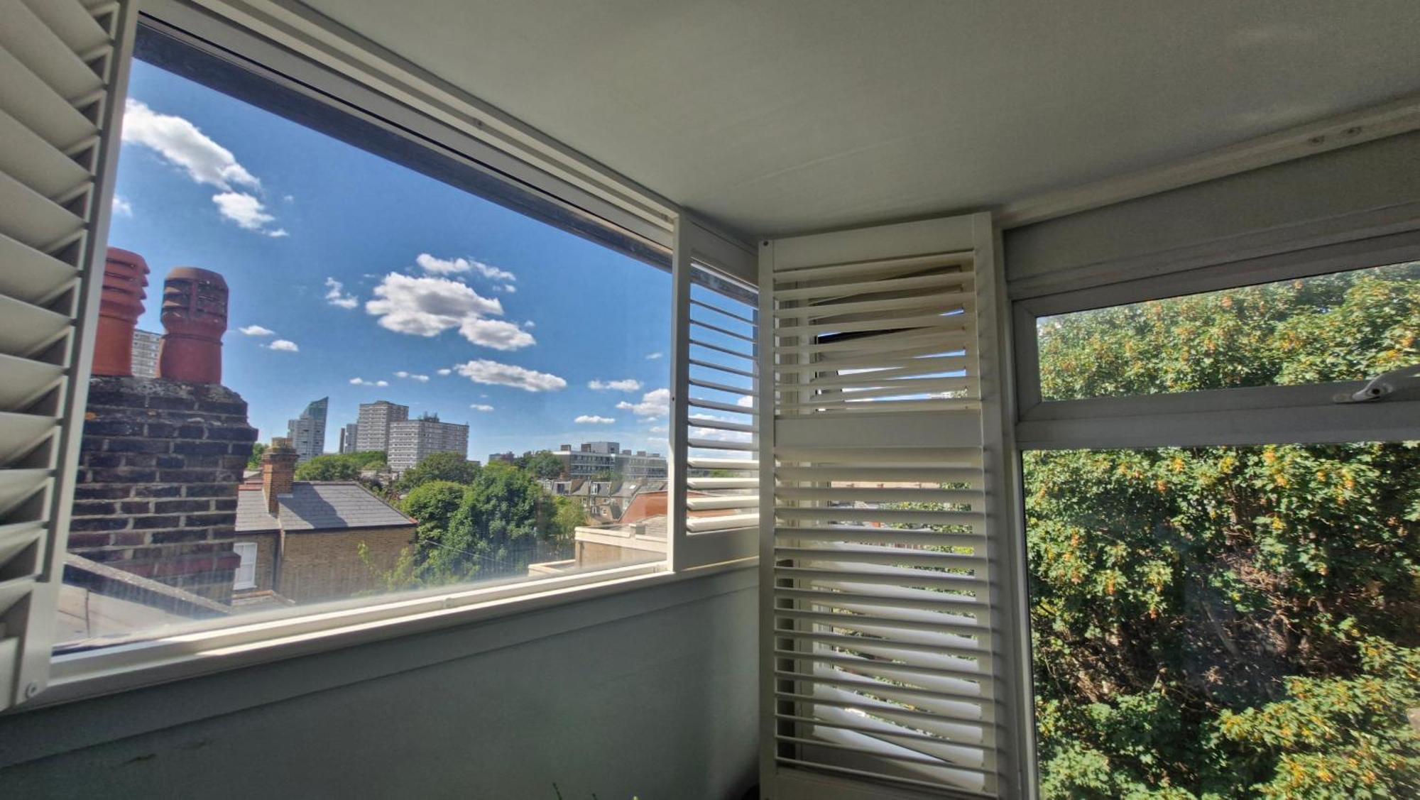 Charming Bright 2-bed Heritage Flat, Battersea Park, *