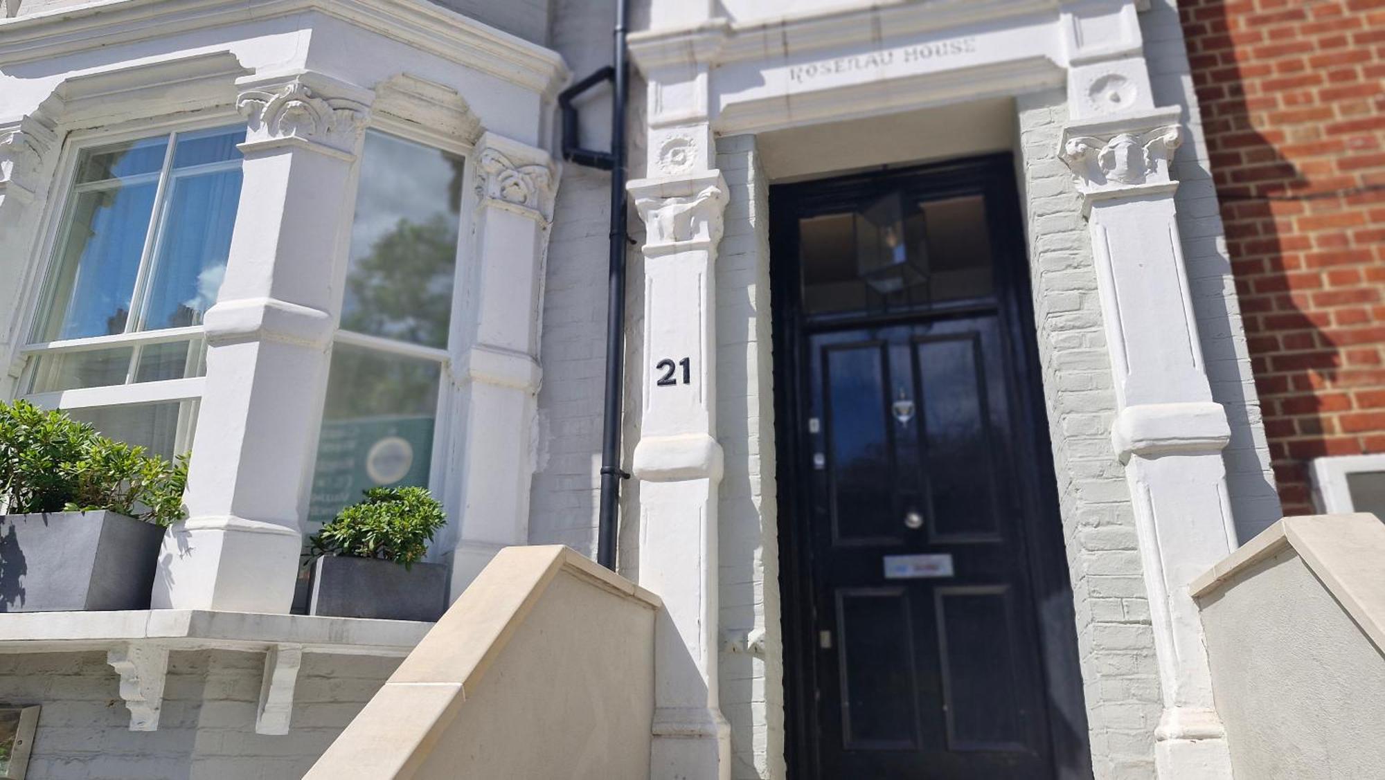 Charming Bright 2-bed Heritage Flat, Battersea Park, Londres