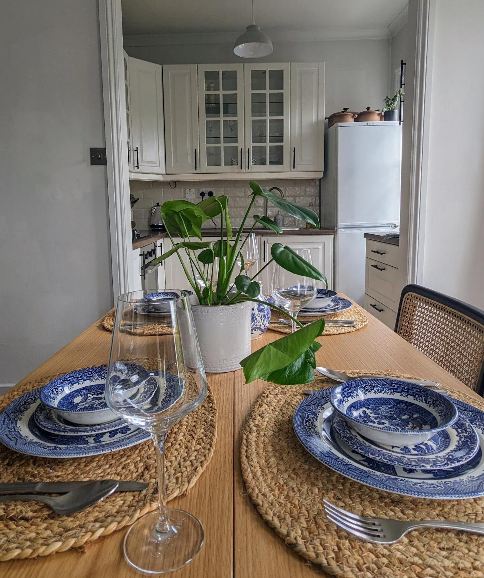 Charming Bright 2-bed Heritage Flat, Battersea Park, Londres